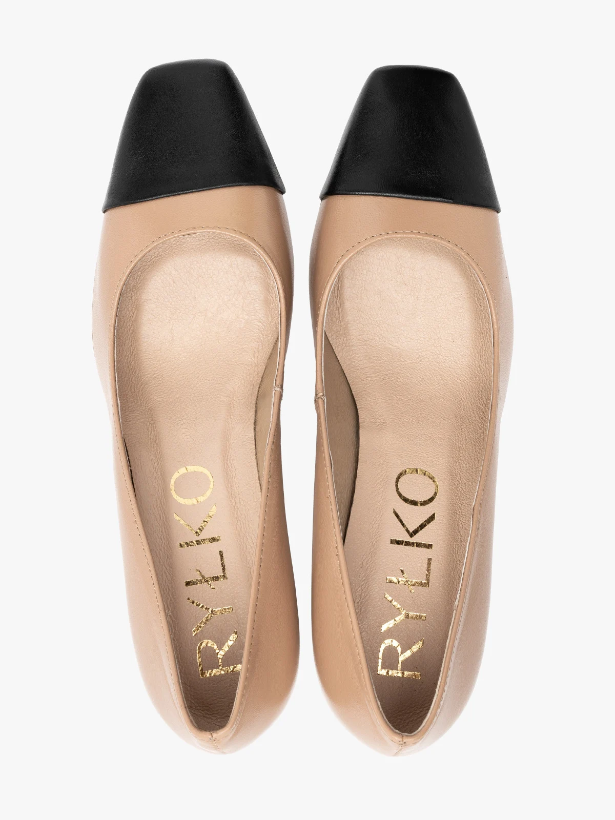 Beżowe czółenka z czarnym noskiem na słupkowym obcasie