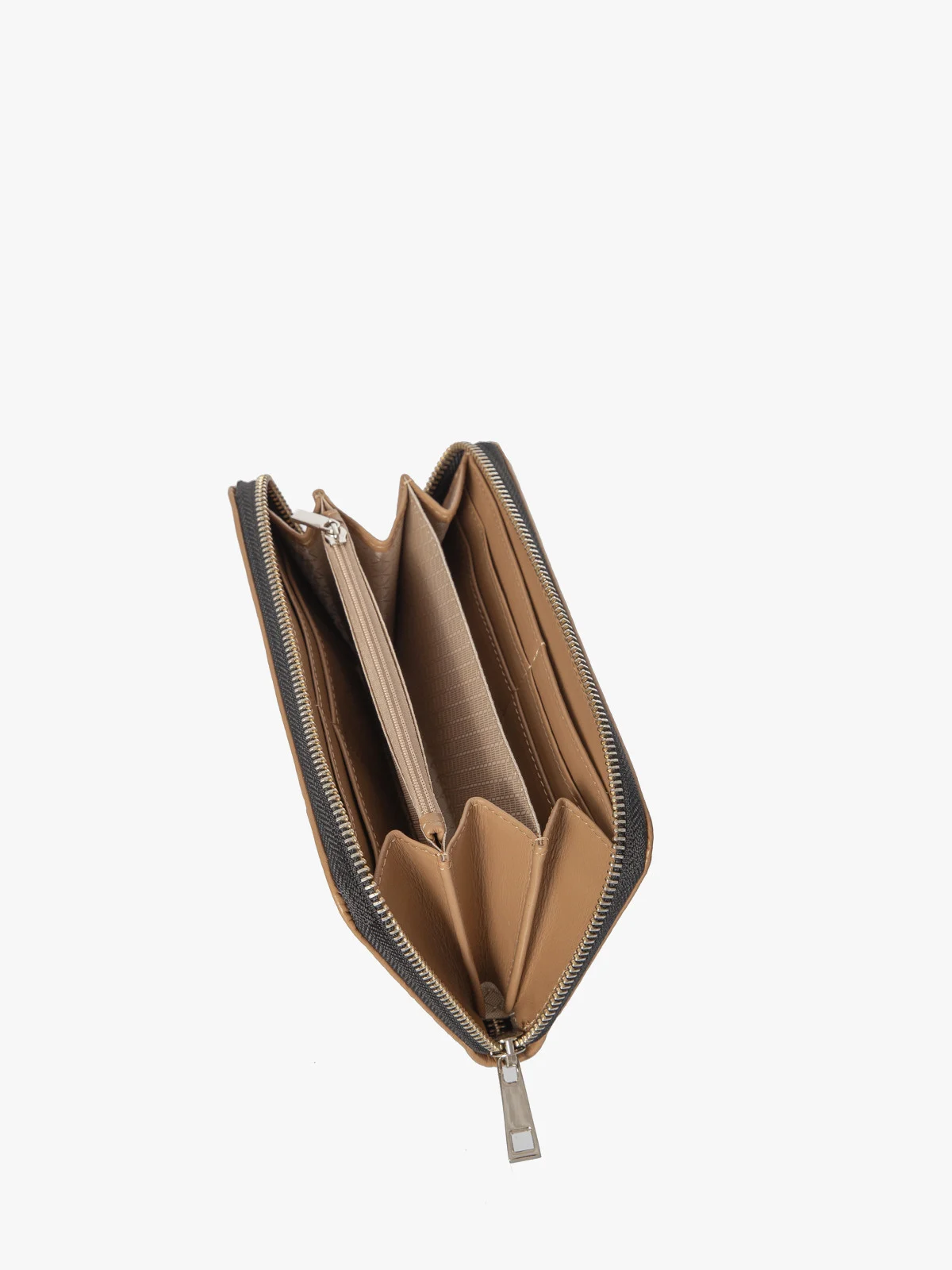 Beżowy portfel damski w ozdobne wytłoczenia