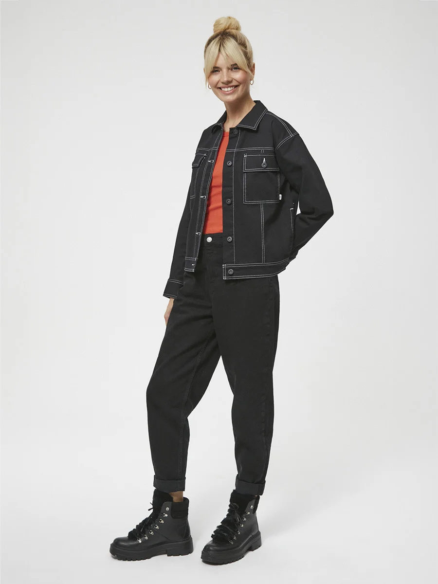 Czarne ocieplane trzewiki