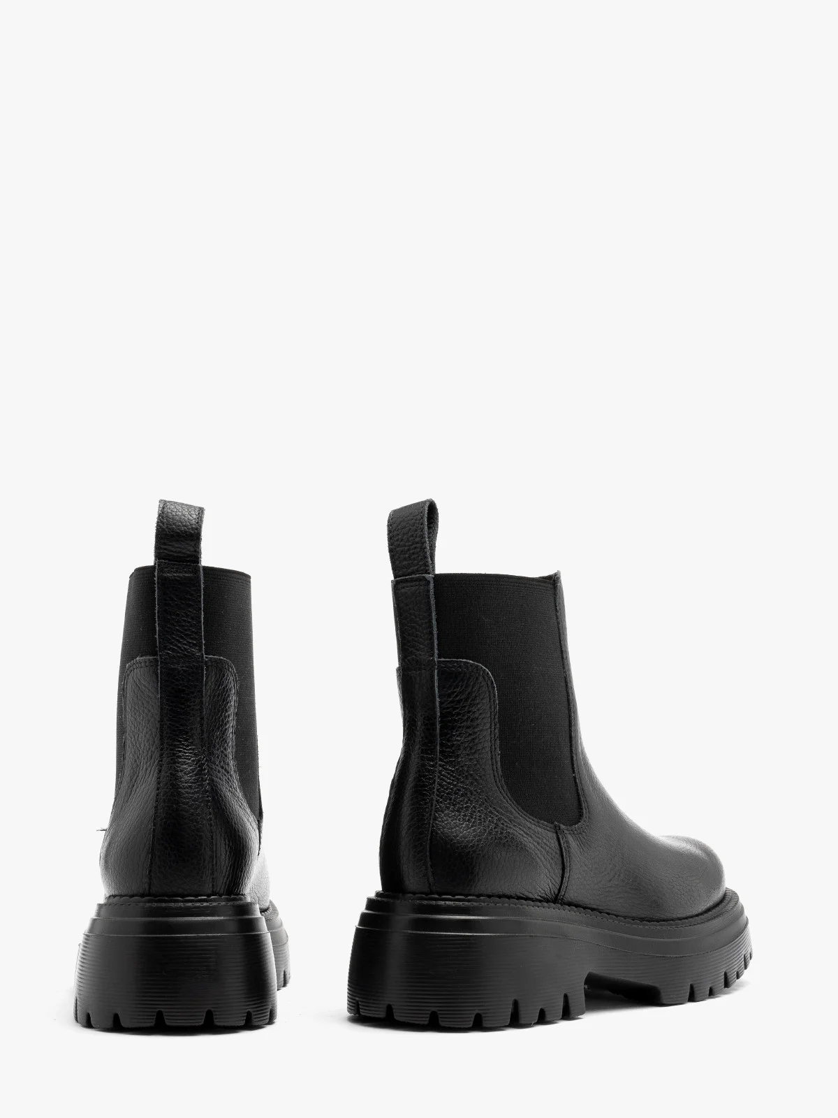 Czarne sztyblety damskie na grubej podeszwie