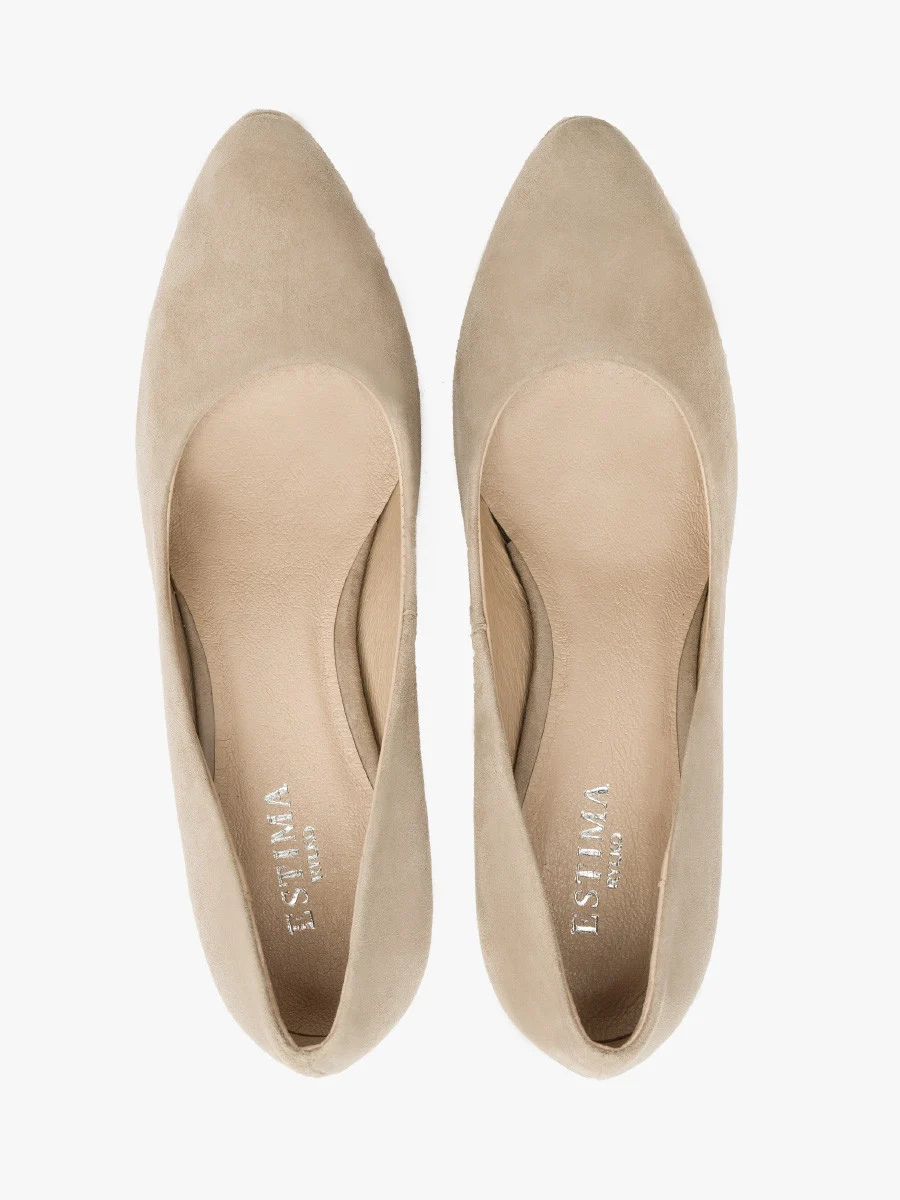 Beżowe czółenka na szpilce
