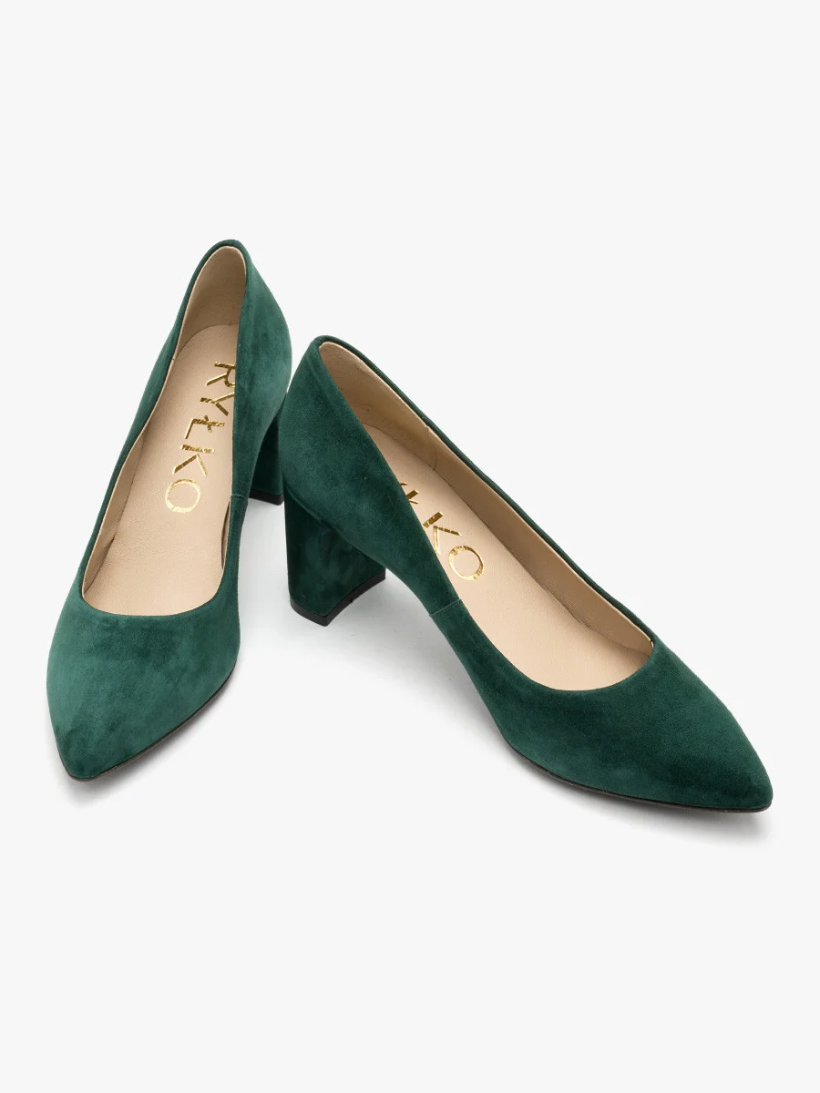 Zamszowe czółenka w kolorze ciemnozielonym