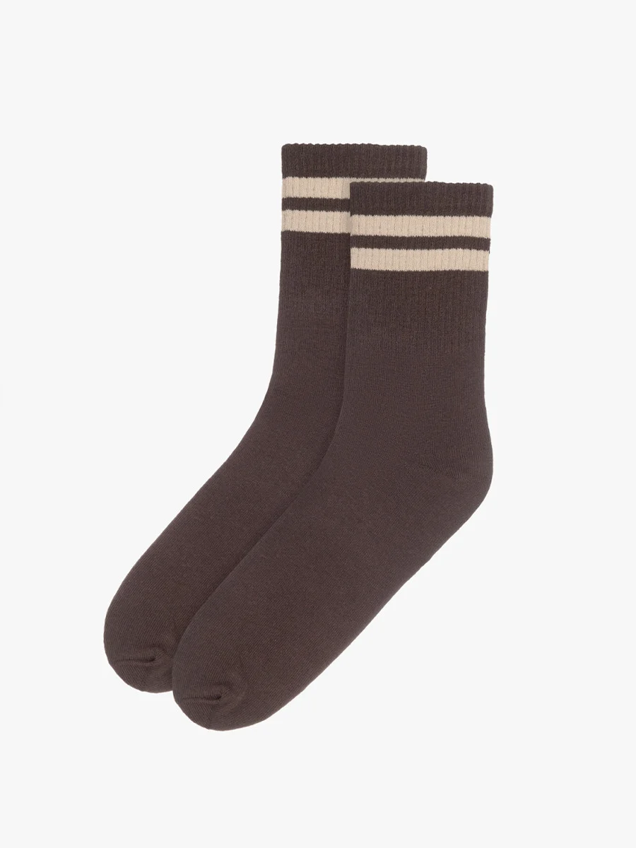 Brązowe skarpety z paskami