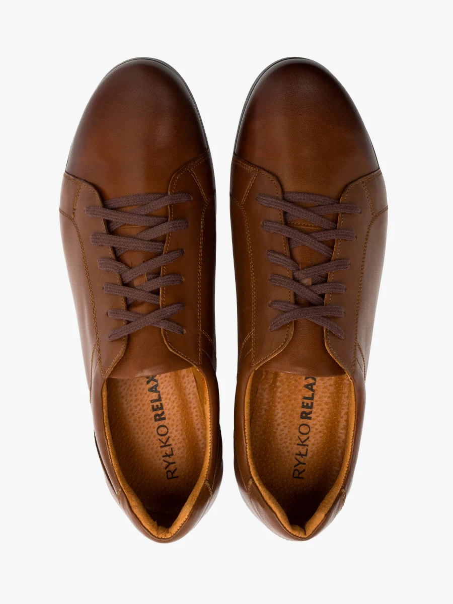 Brązowe półbuty męskie