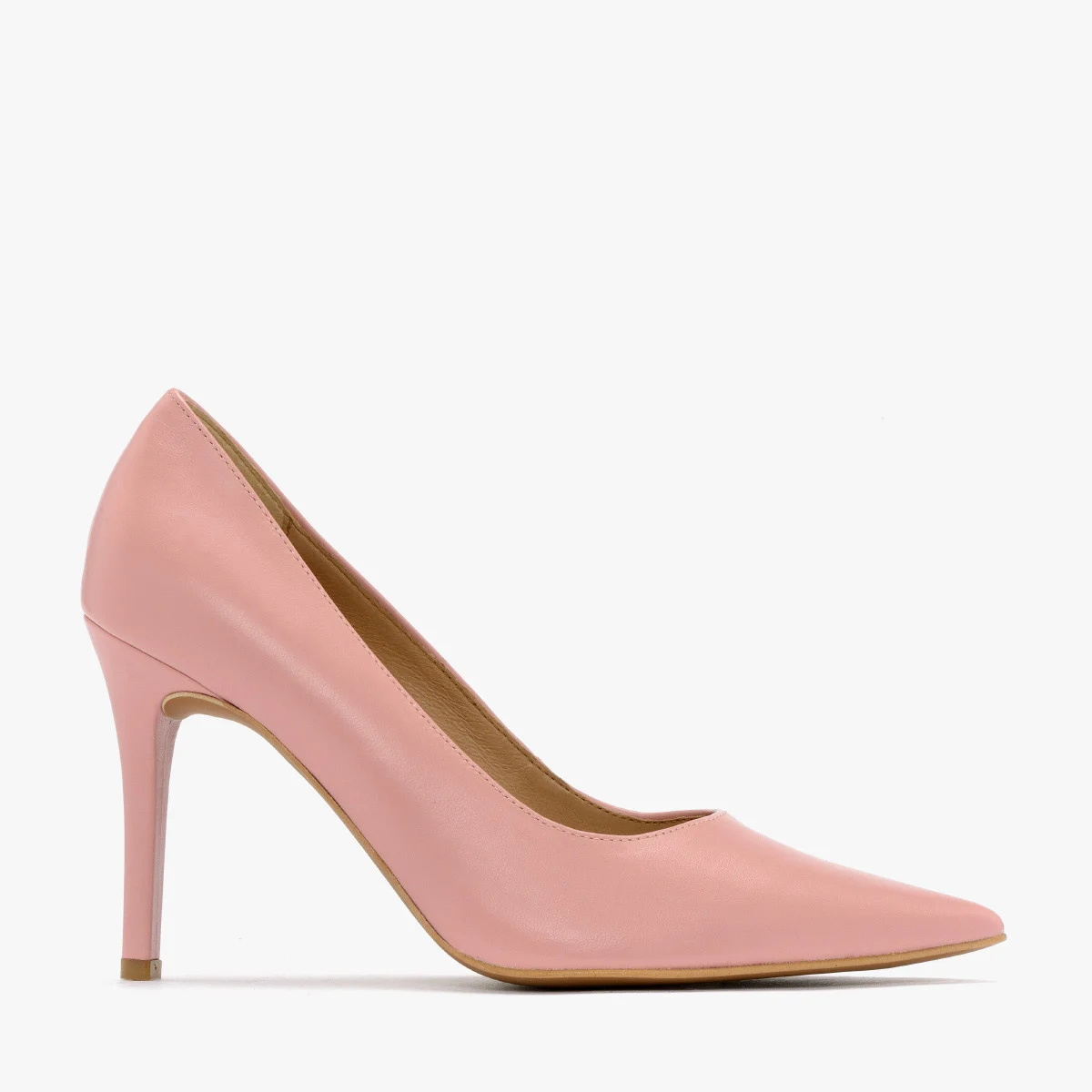 Różowe czółenka na wysokiej szpilce