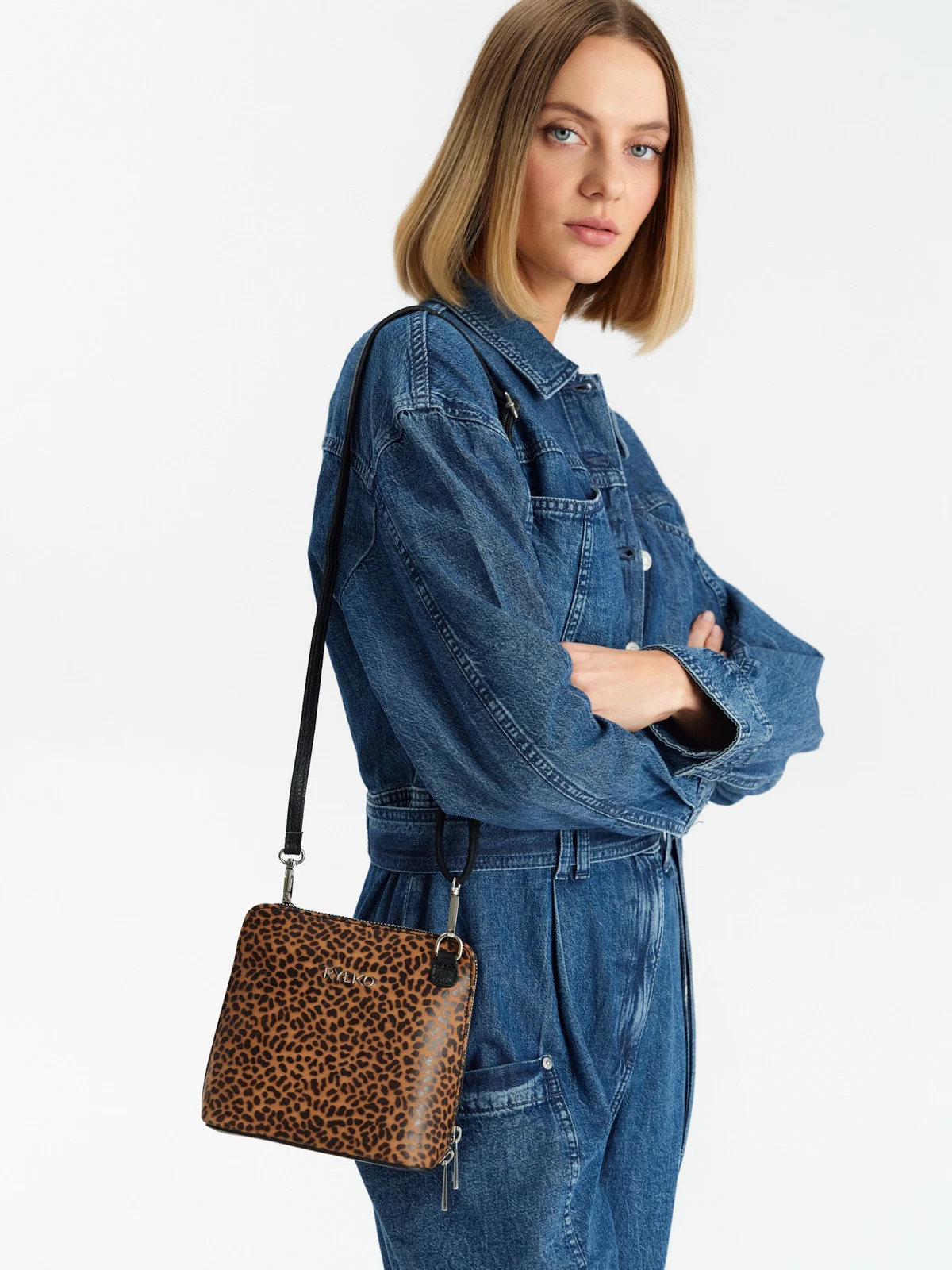 Torebka typu listonoszka z motywem panterki