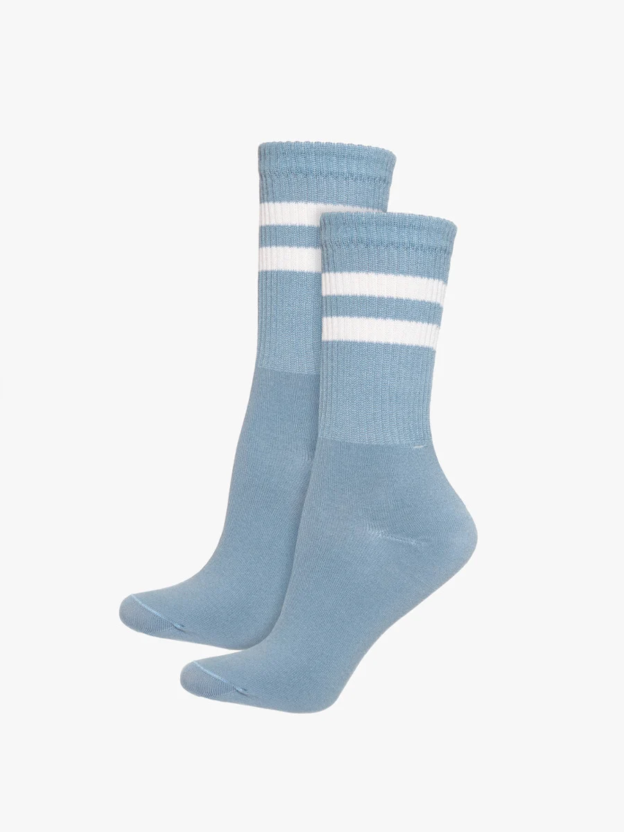 Niebieskie skarpety w białe paski