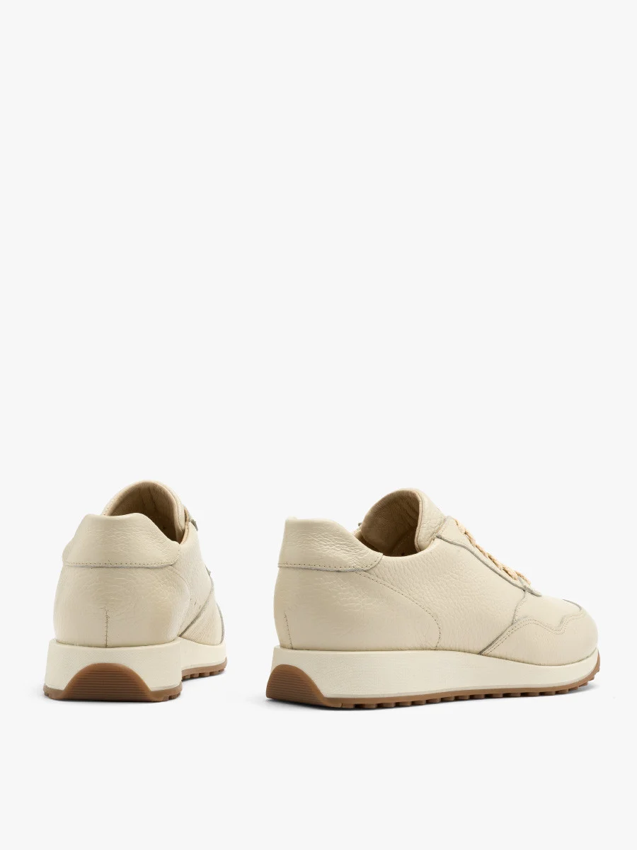 Kremowe sportowe półbuty na dwukolorowym spodzie