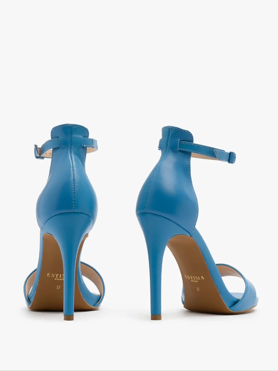 Niebieskie sandały na wysokiej szpilce