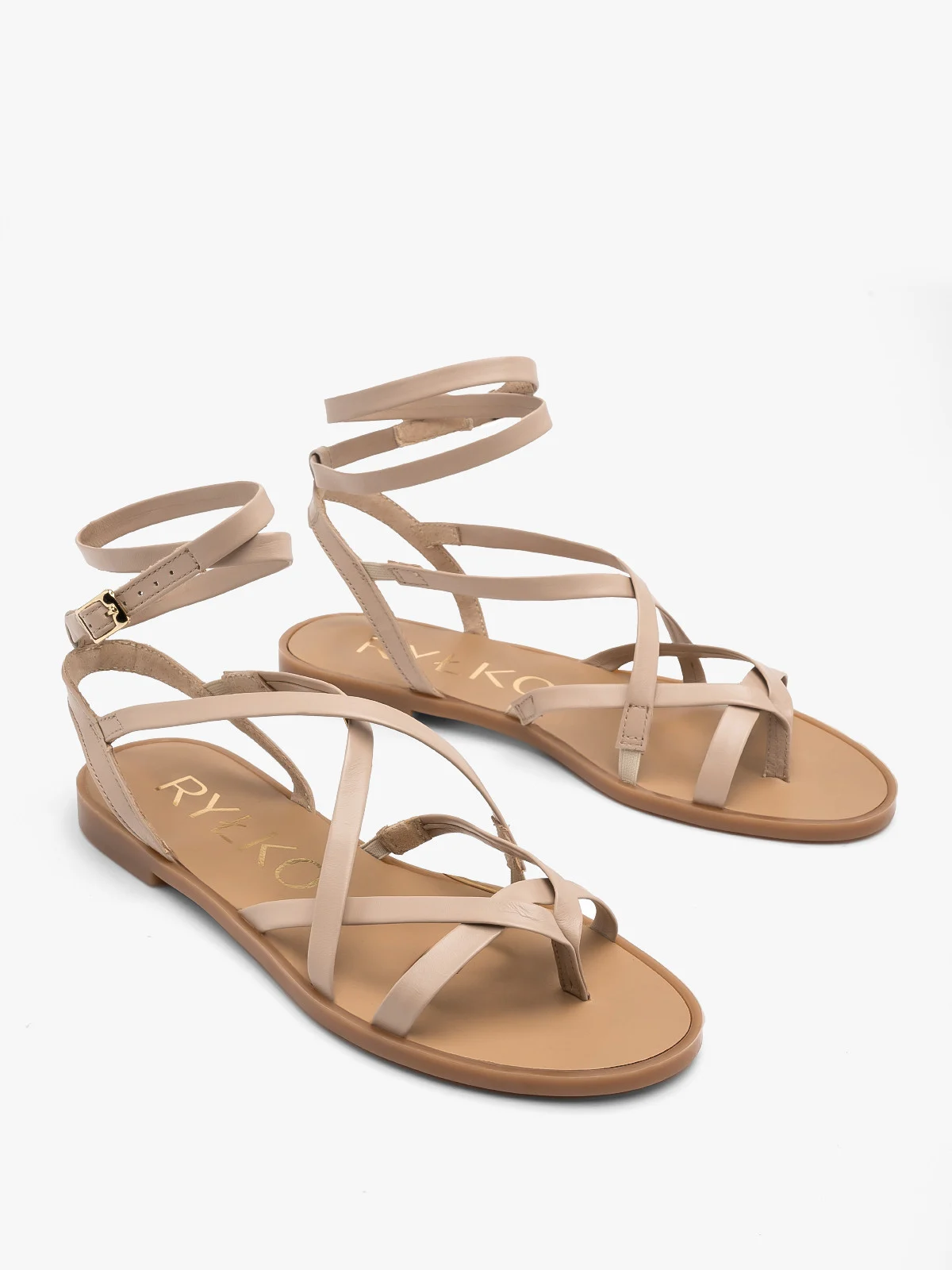 Beżowe sandały typu japonki