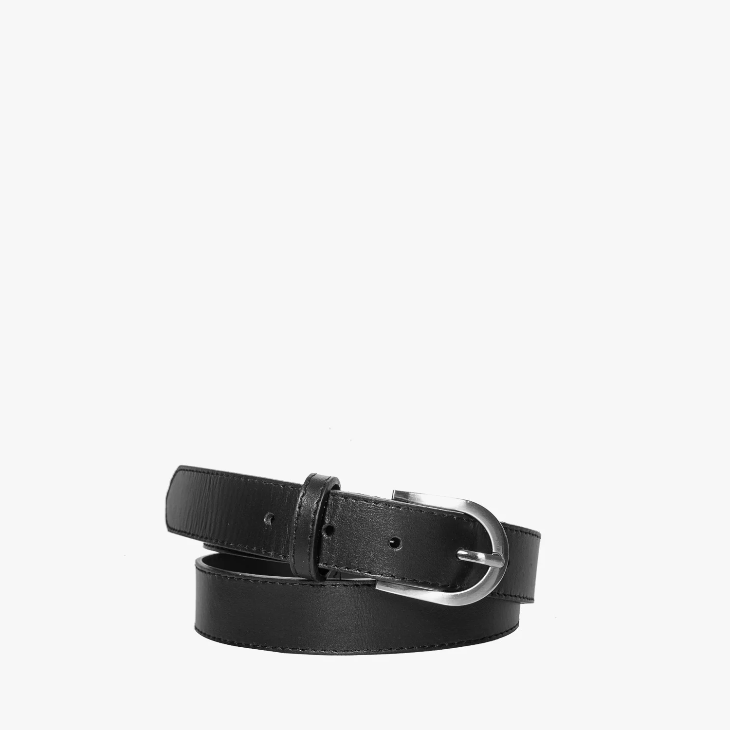 Czarny pasek ze srebrną klamrą