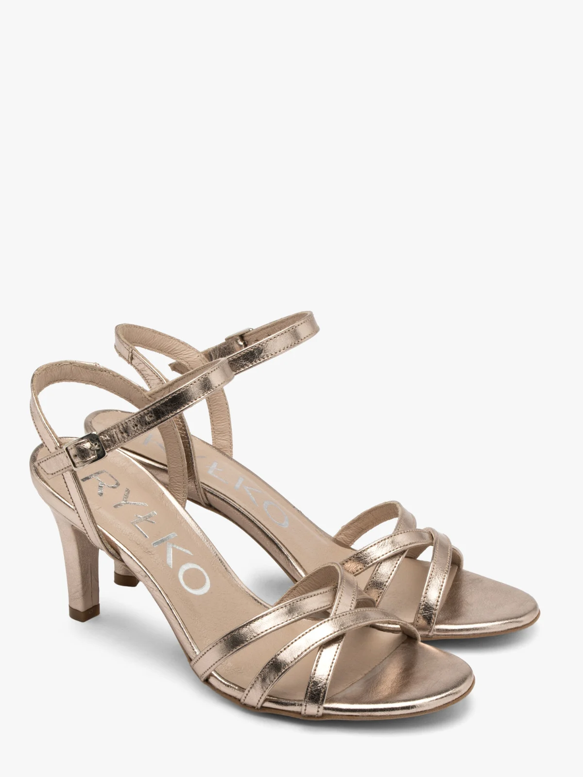 Platynowe sandały na szpilce