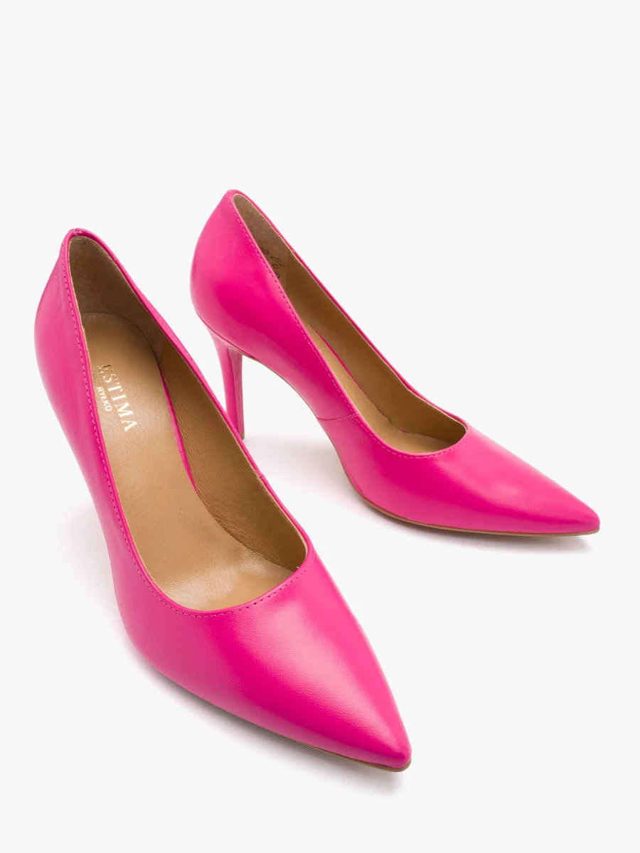 Różowe czółenka na wysokim obcasie