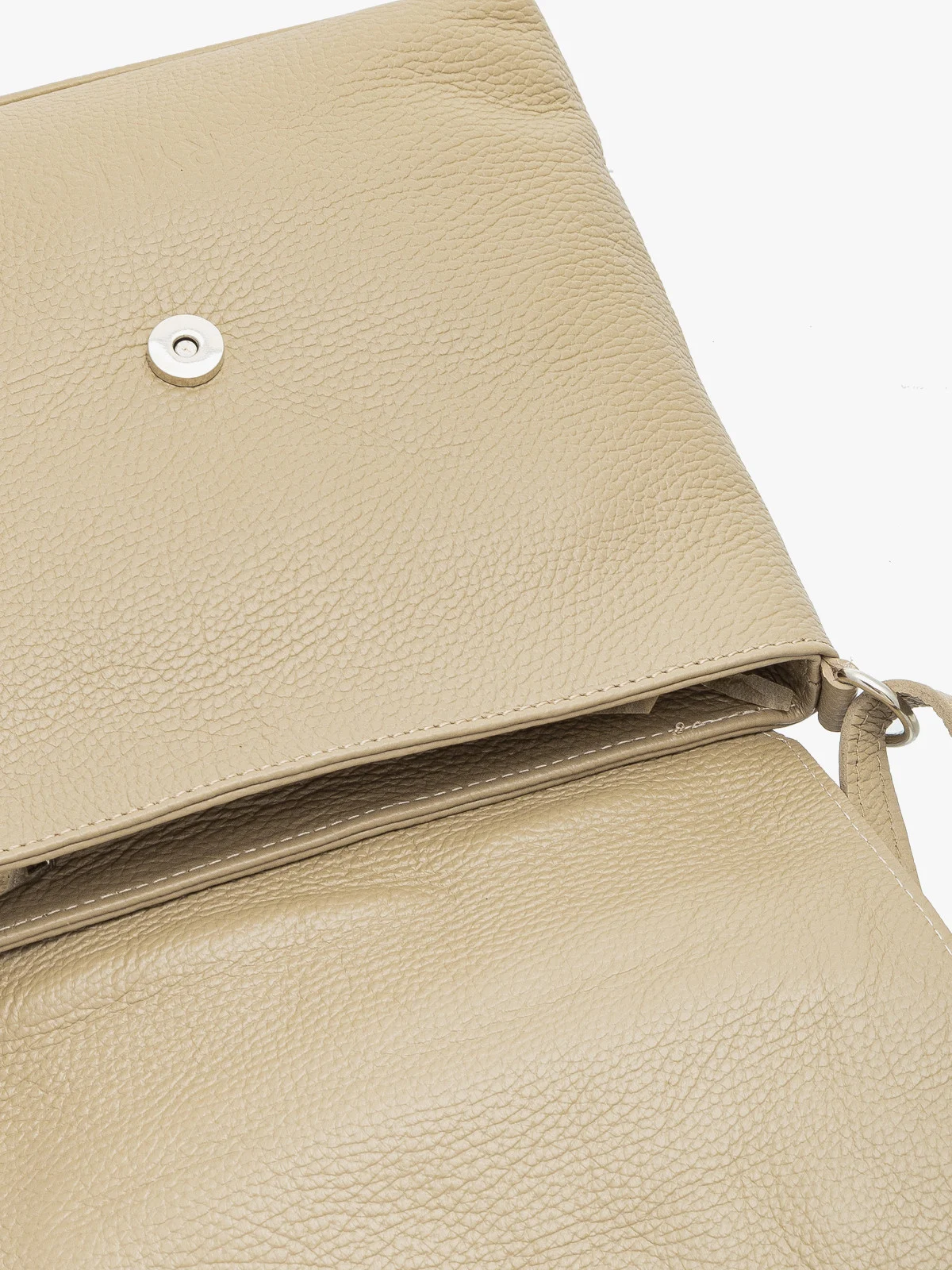 Ciemnobeżowa torebka listonoszka średniej wielkości