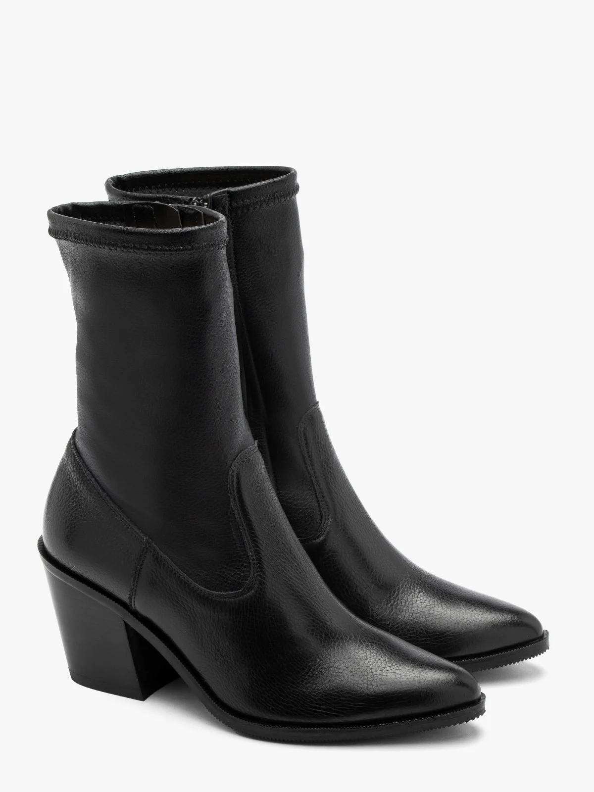 Czarne, elastyczne botki damskie na masywnym klocku