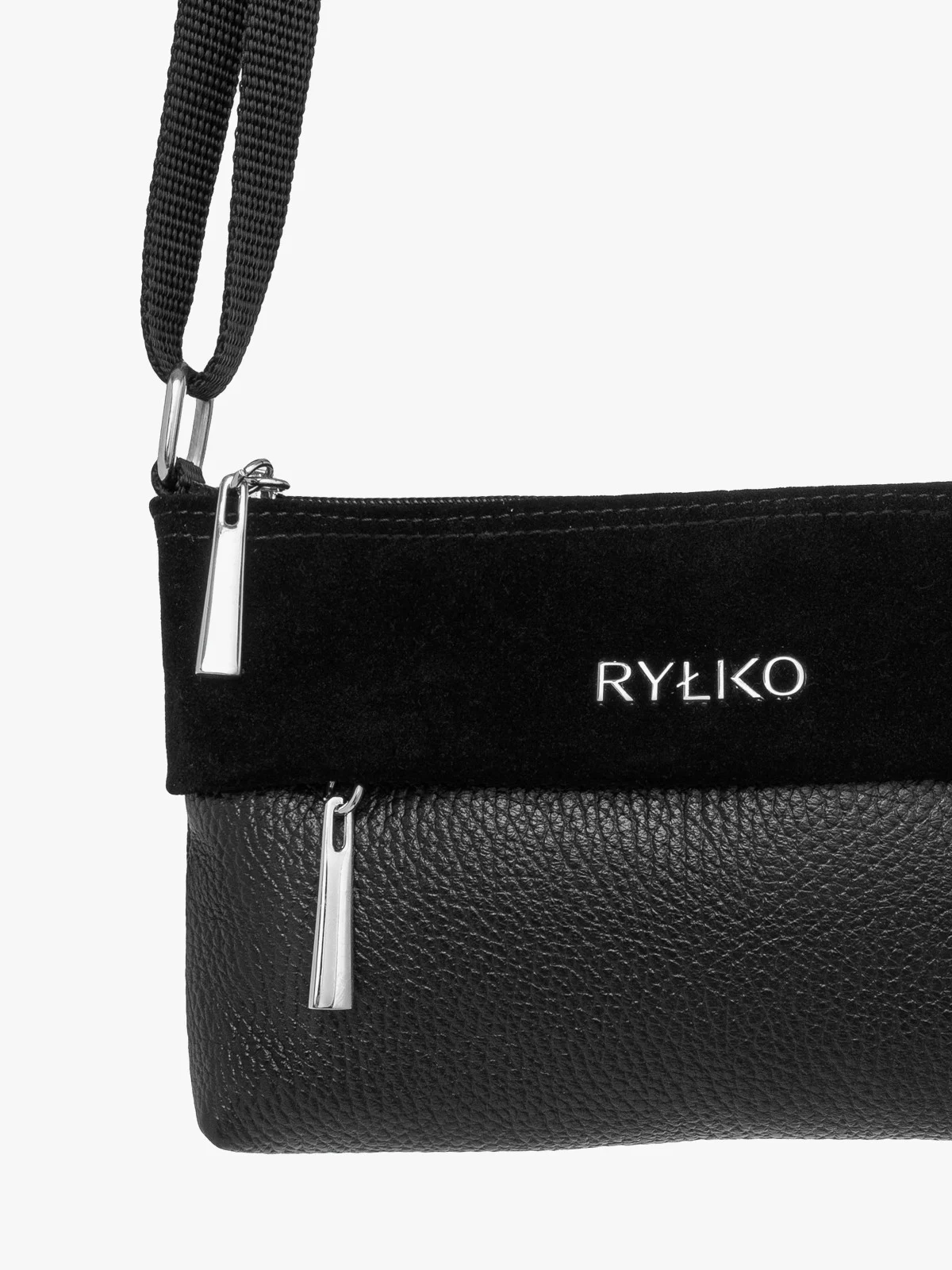 Mała, czarna torebka na pasku z taśmy