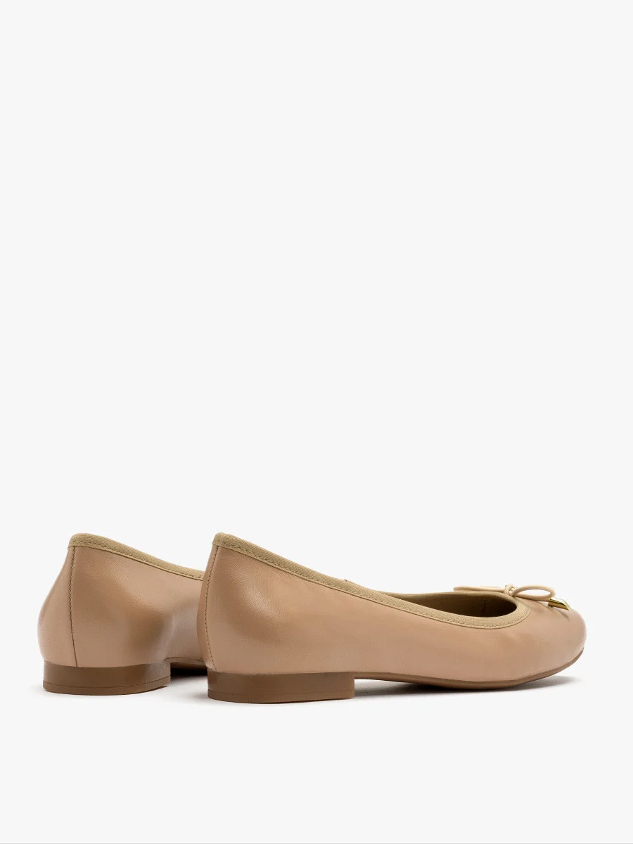 Beżowe baleriny z kokardką
