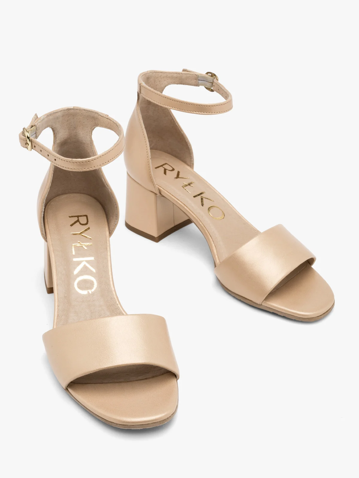 Złote sandały na obcasie