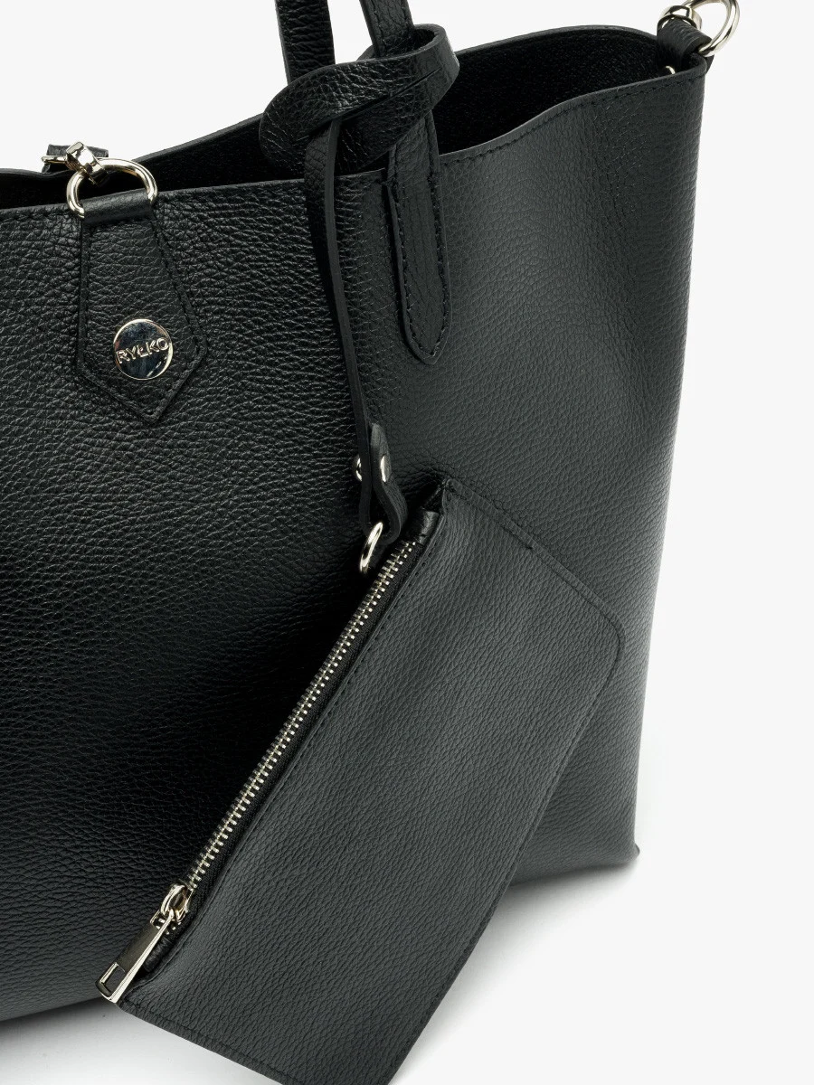 Czarna pakowna torba