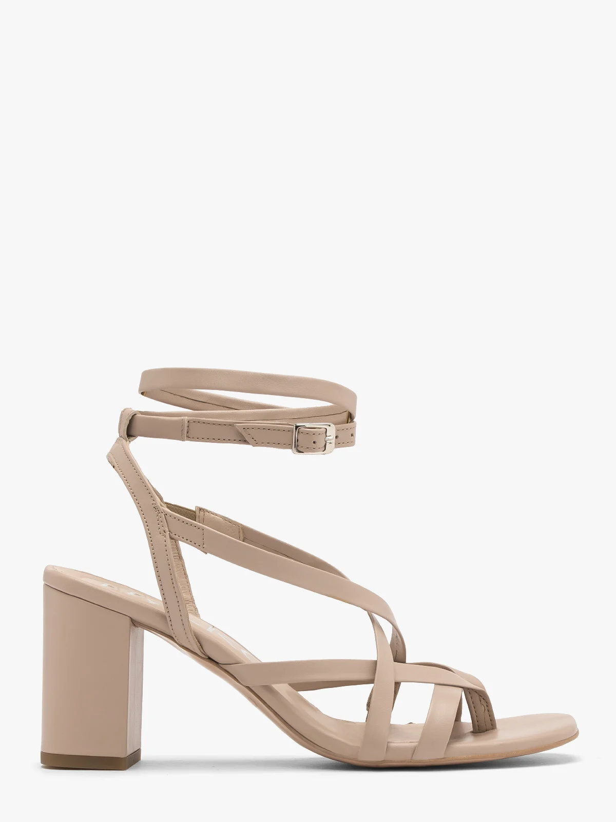 Beżowe japonki na obcasie