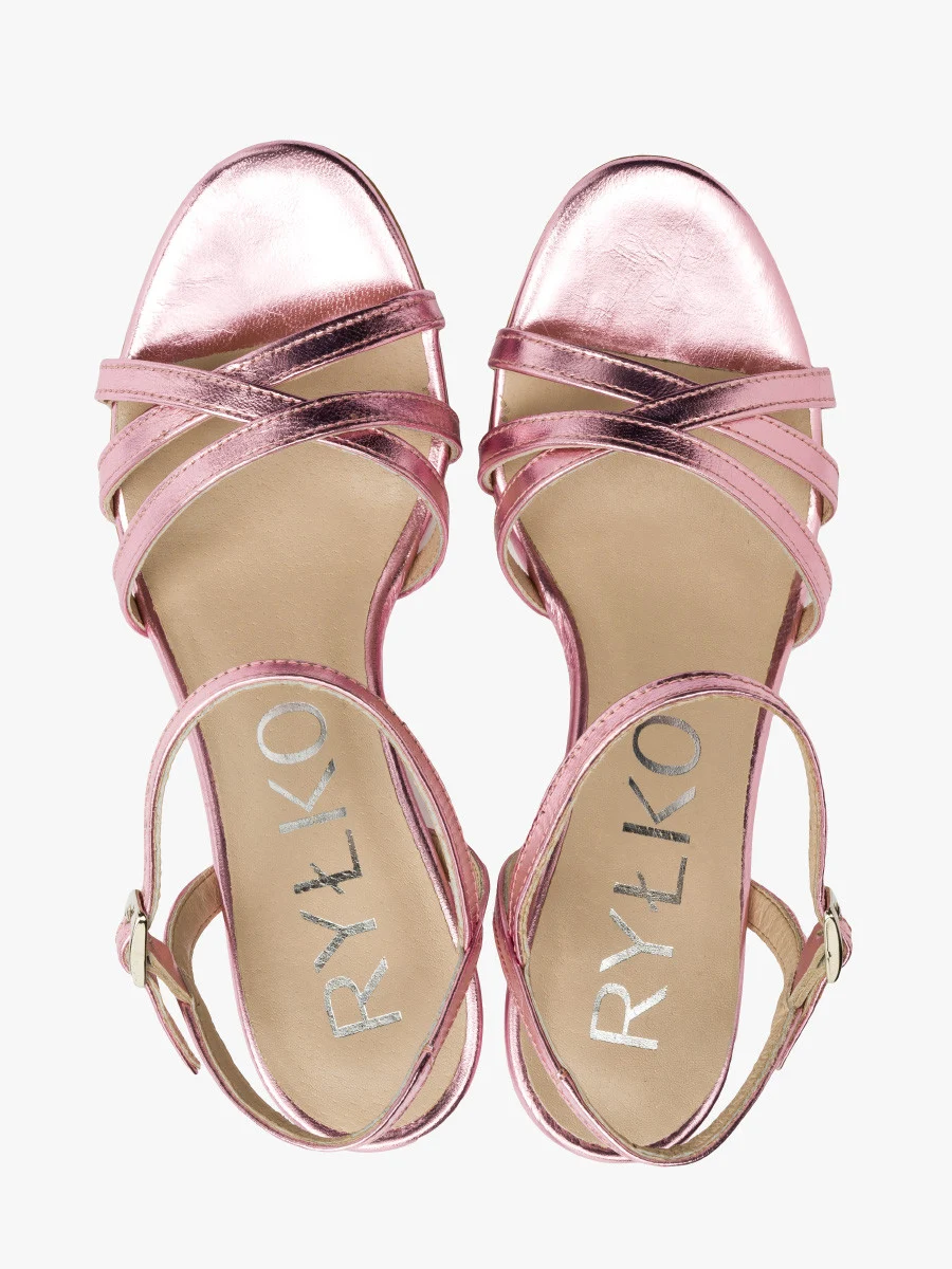 Różowe sandały na szpilce