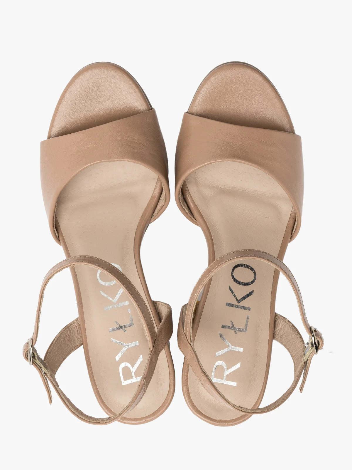 Beżowe sandały na słupku
