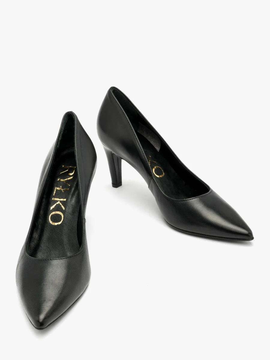 Czółenka na szpilce