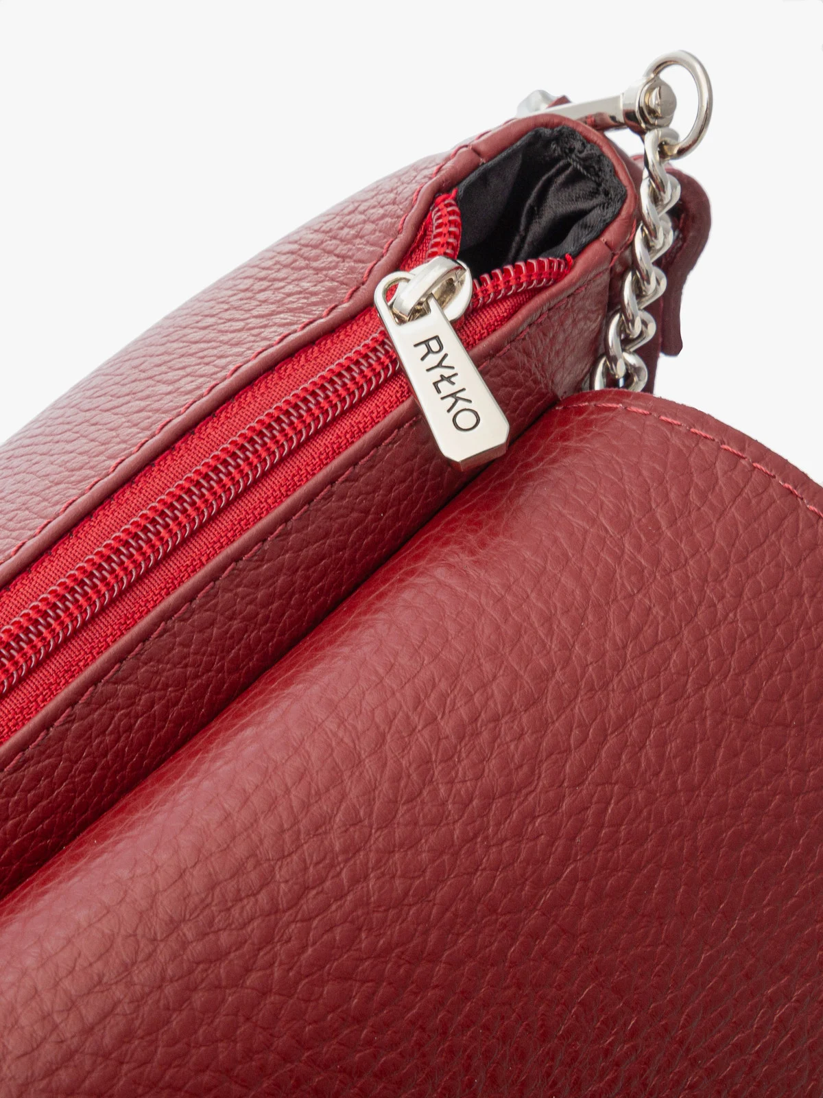 Bordowa torebka damska z łańcuszkiem