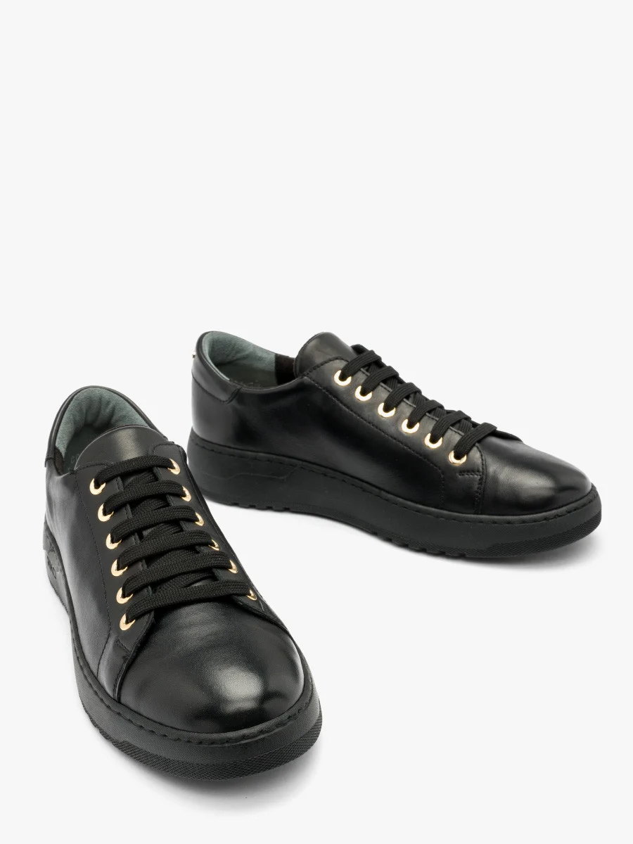 CZARNE PÓŁBUTY SPORTOWE