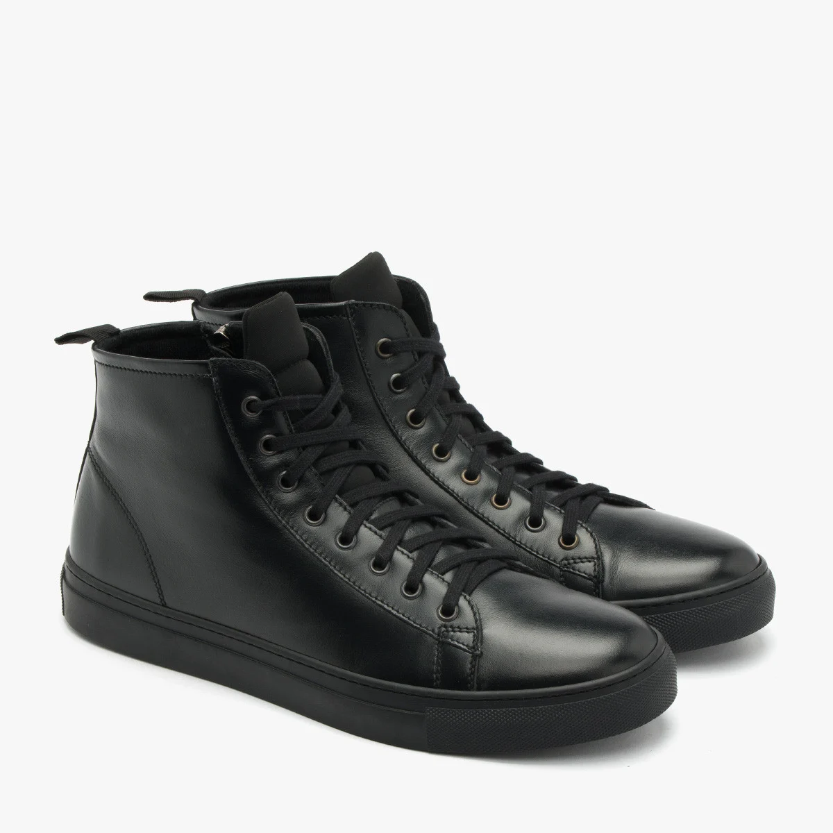 Czarne trzewiki męskie