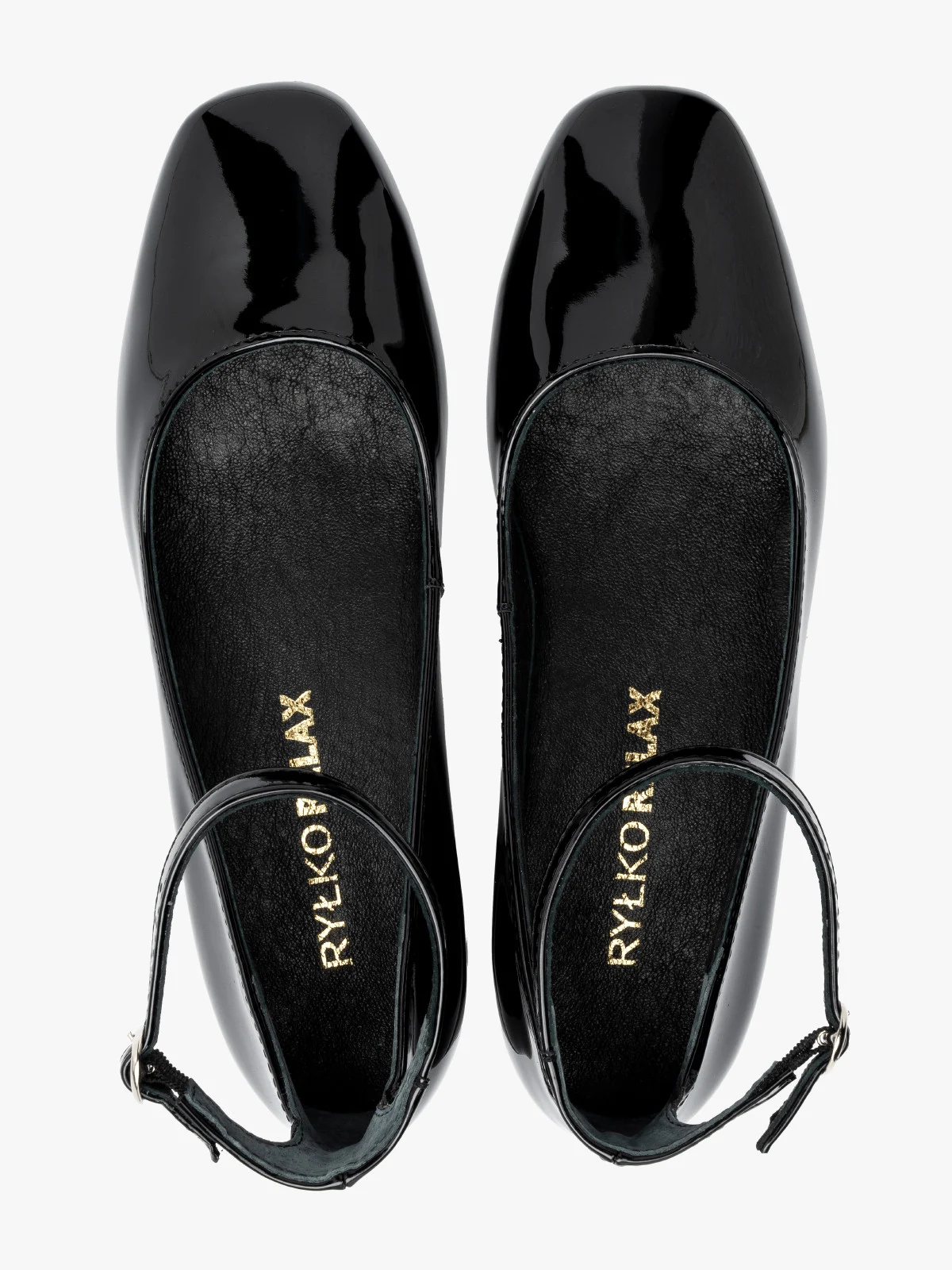 Lakierowane czółenka z zapięciem wokół kostki