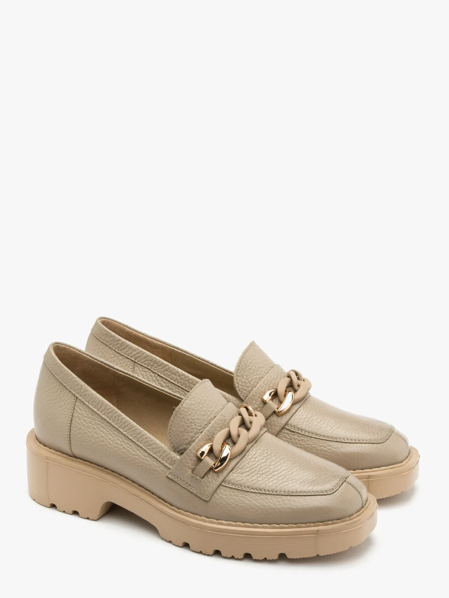 Beżowe mokasyny ze złoto-beżową ozdobą