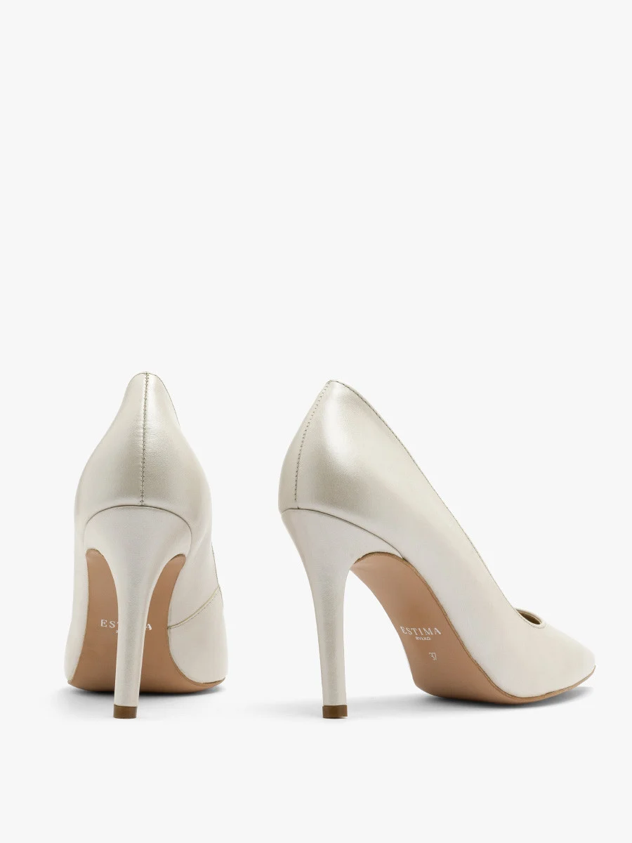 Perłowe czółenka na wysokim obcasie