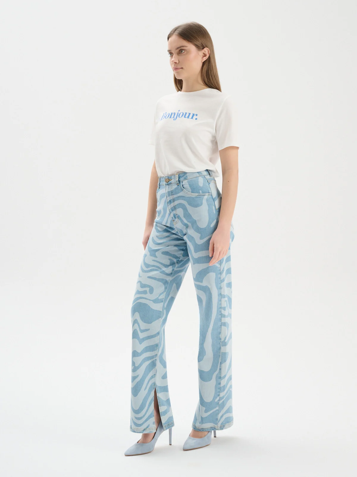 Niebieskie czółenka na wysokim obcasie