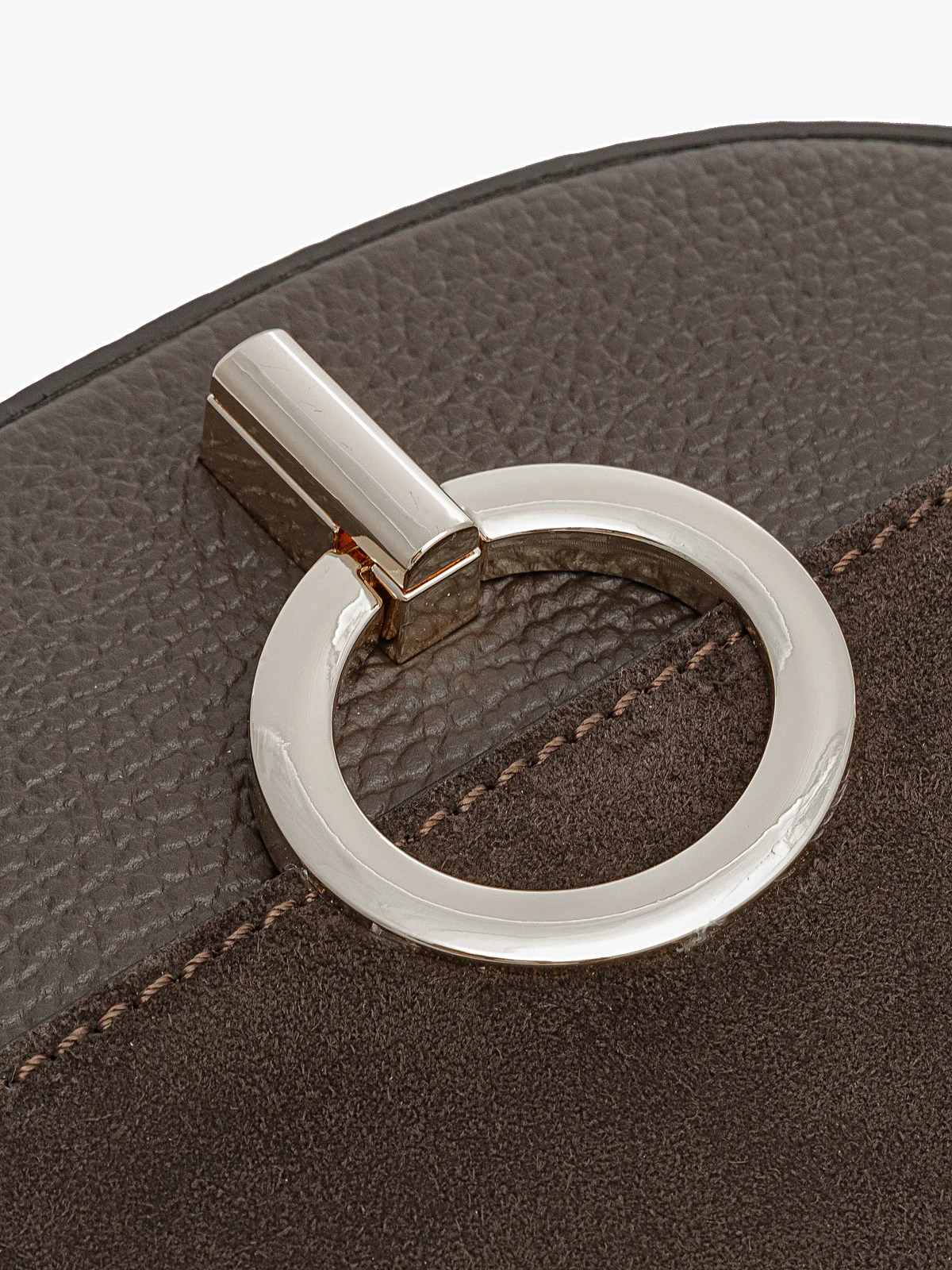 Mała, elegancka torebka damska ze złotymi detalami