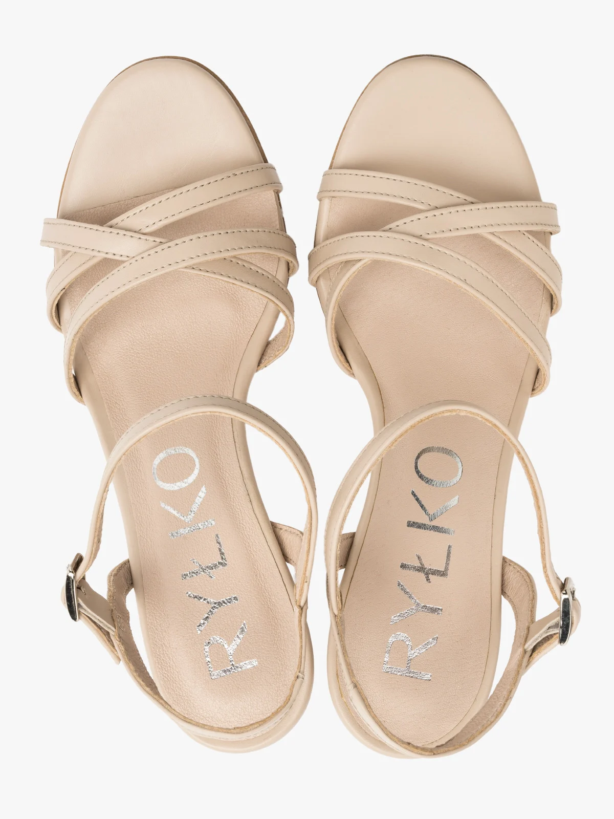 Beżowe sandały na szpilce