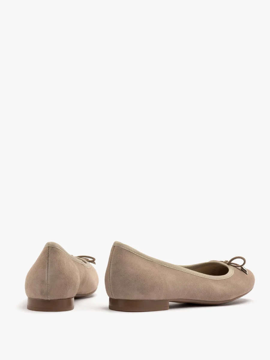 Beżowe baleriny z kokardką