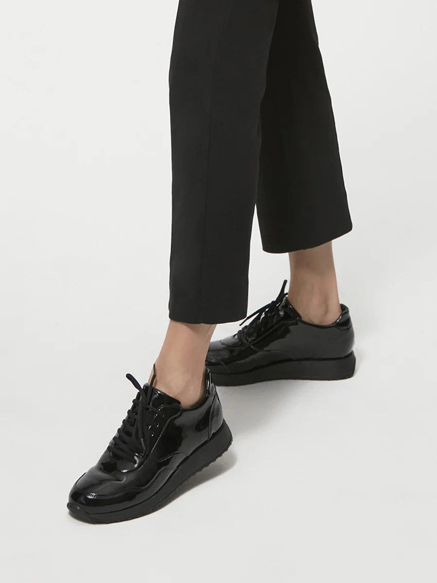 Lakierowane półbuty sportowe