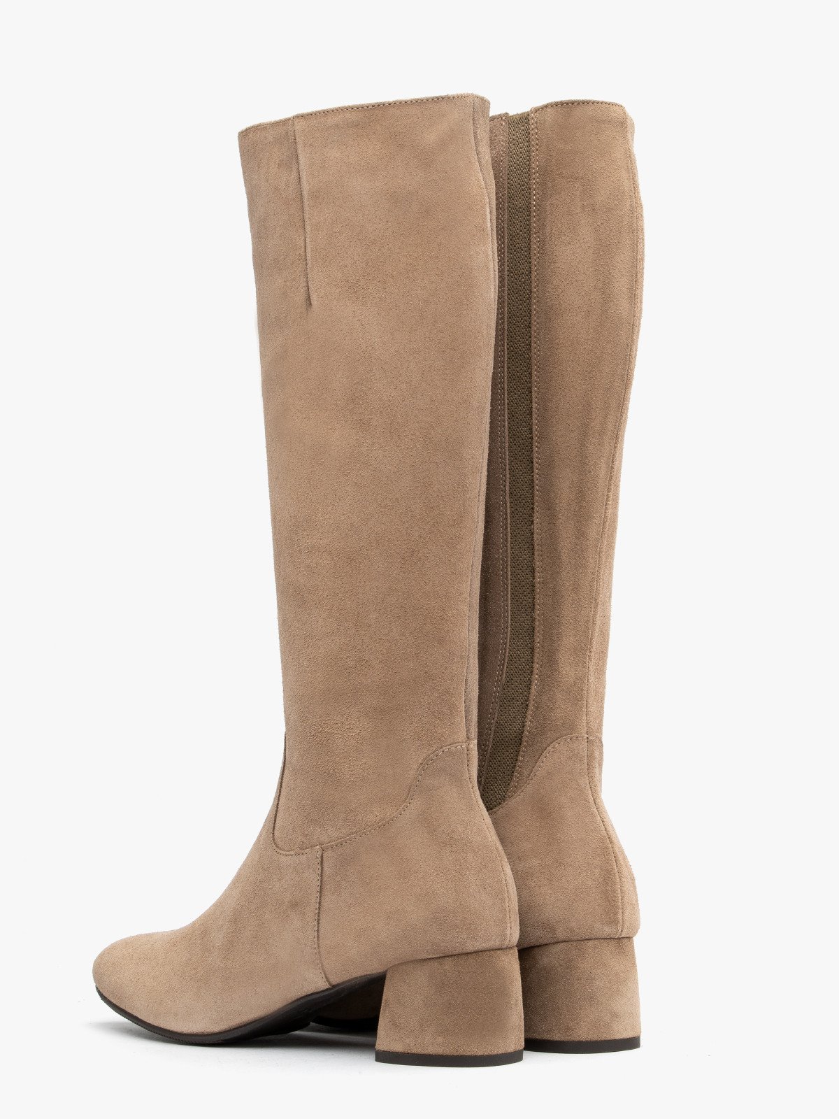 Welurowe kozaki damskie na niskim klocku