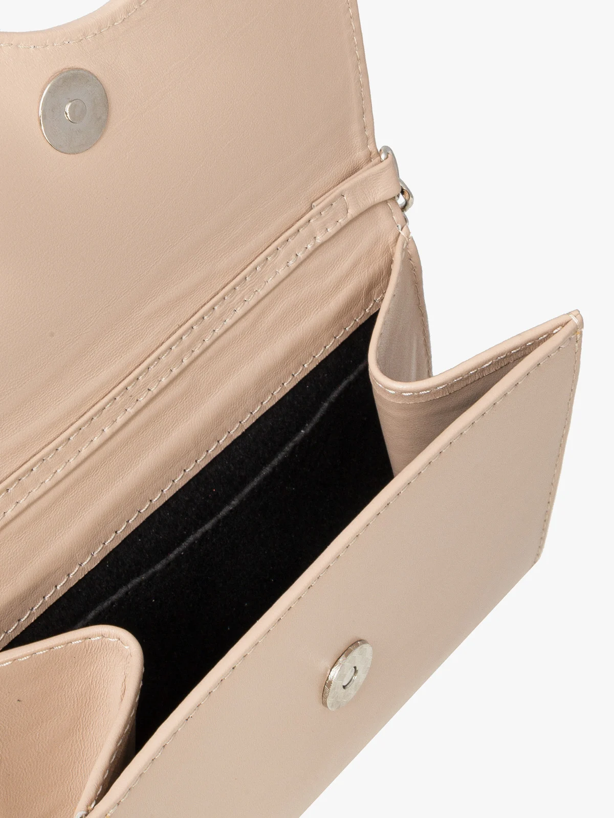 Beżowa elegancka torebka z ozdobną klapą