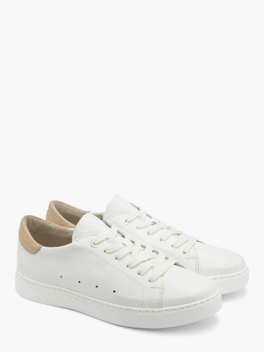 Białe półbuty sportowe z beżową wstawką na pięcie