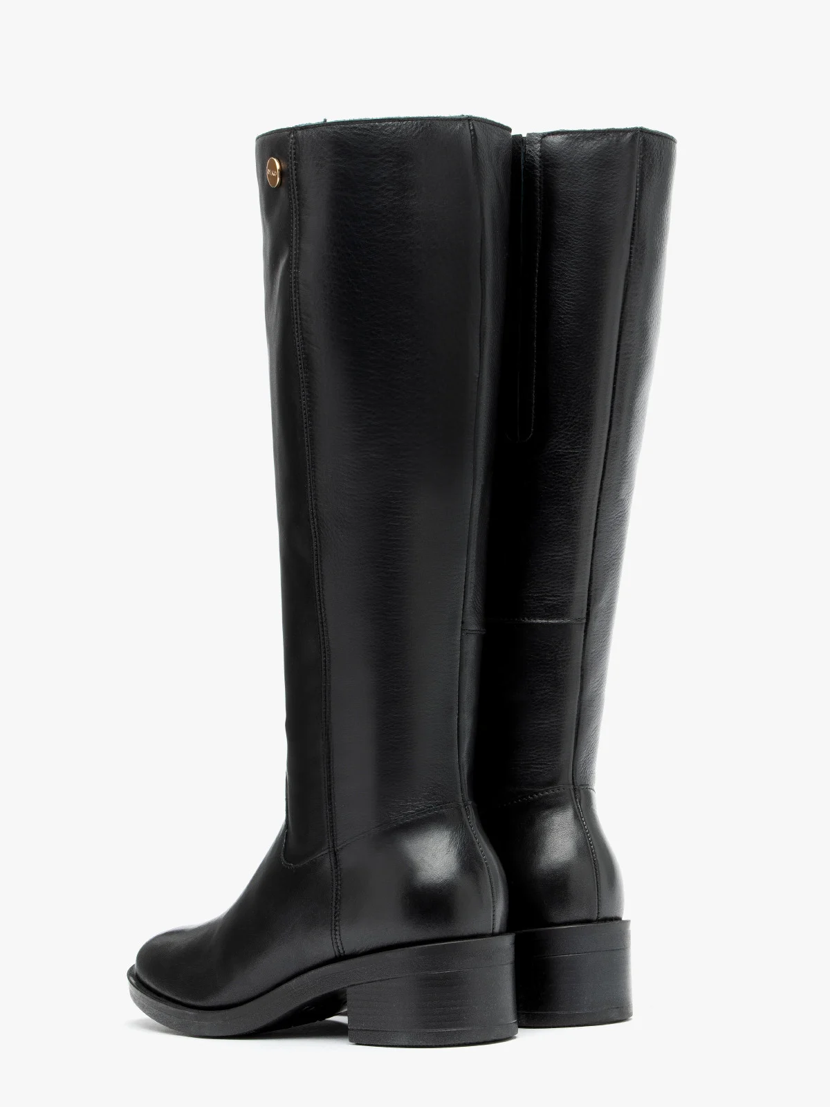 Czarne kozaki damskie z gumową wstawką w cholewce