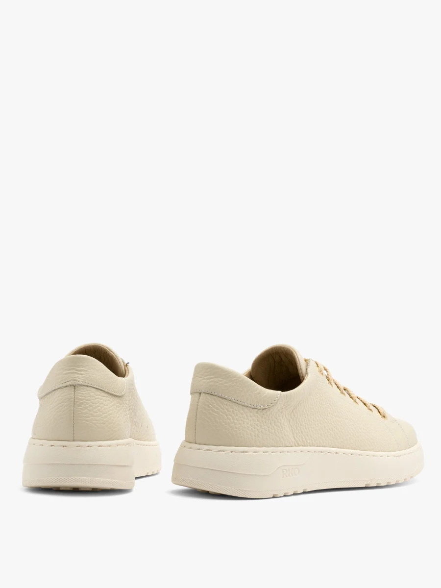 Kremowe półbuty sportowe