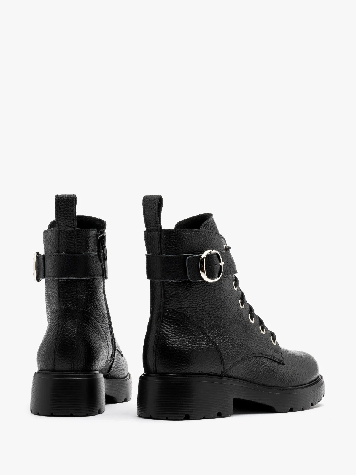 Czarne trzewiki damskie z ozdobną sprzączką