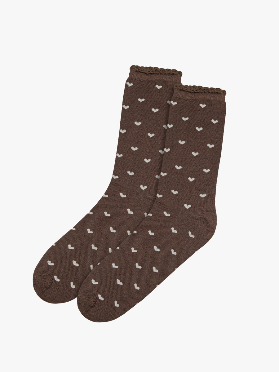 Brązowe skarpety damskie z motywem serca