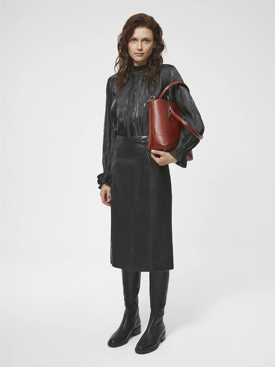 Czarne kozaki elastyczne z szeroką cholewką