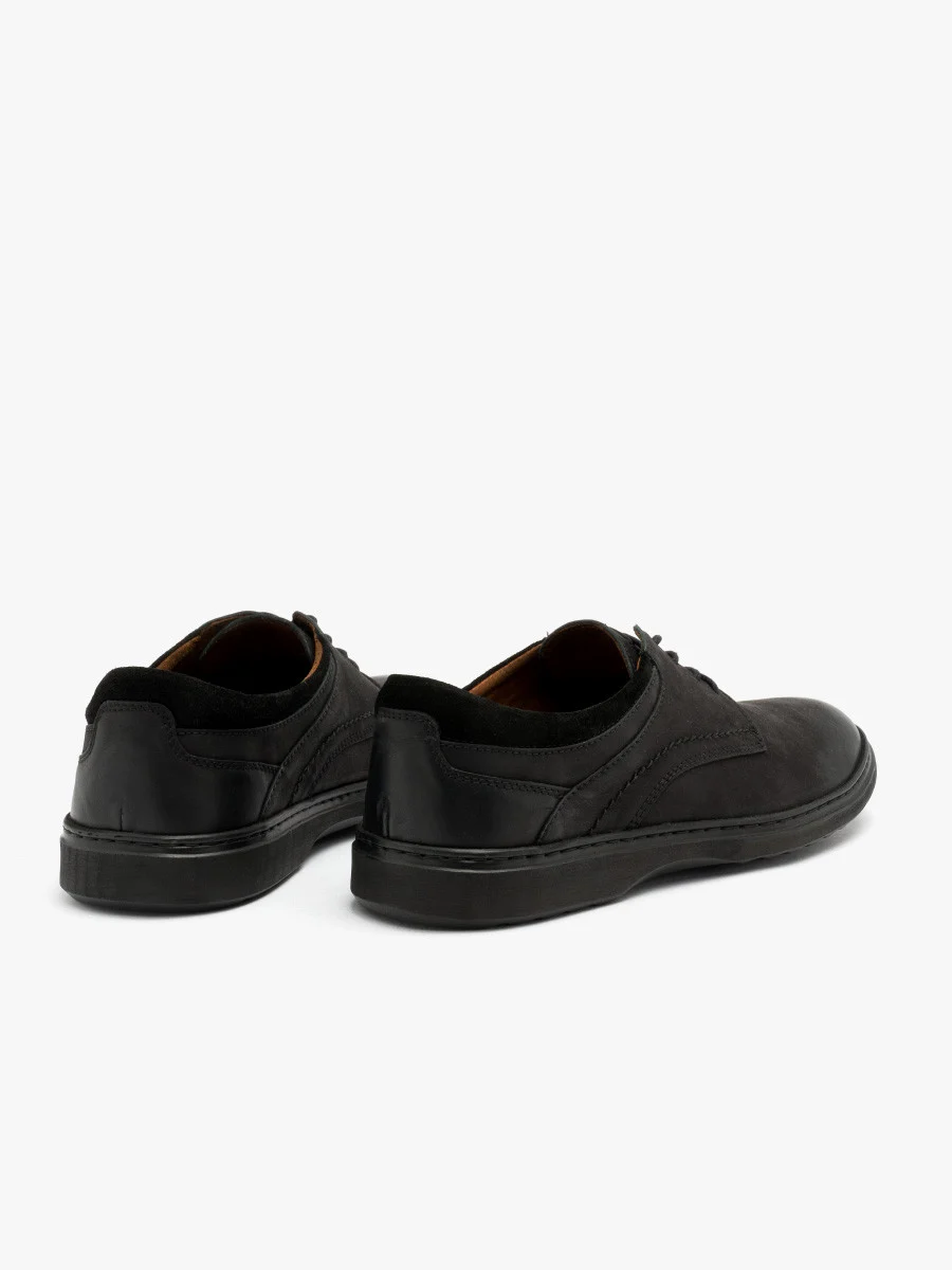 Czarne półbuty z przeszyciami