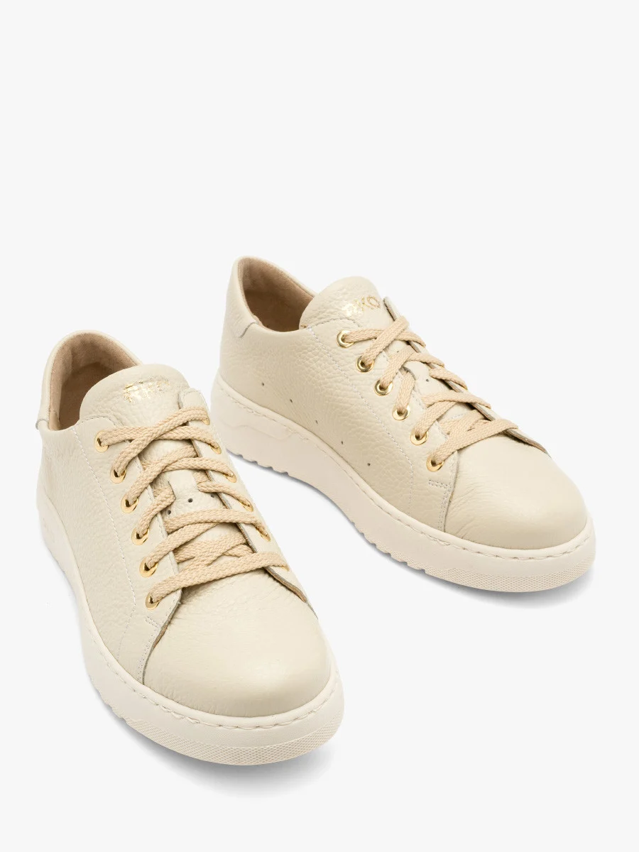 Kremowe półbuty sportowe