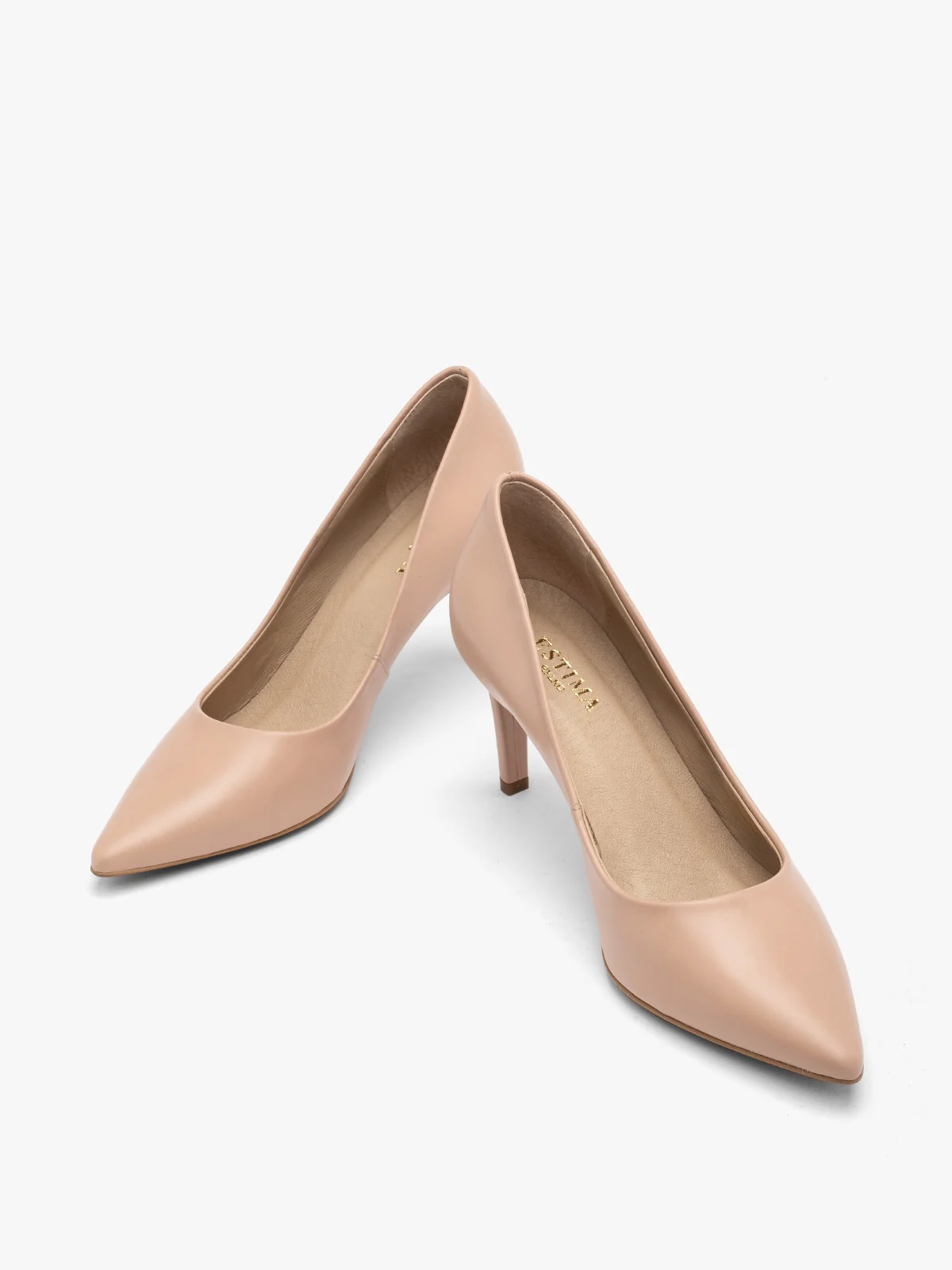 Klasyczne, beżowe czółenka na obcasie