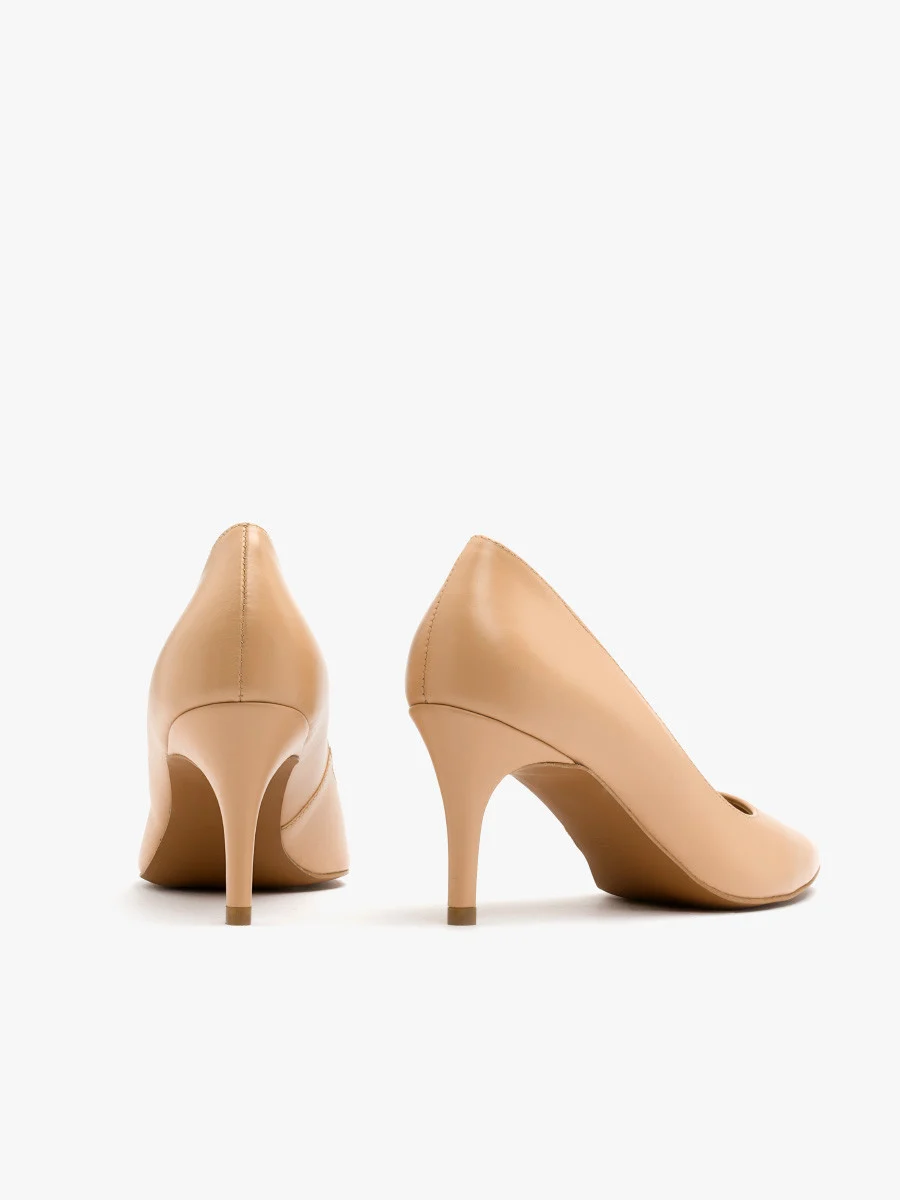 Beżowe czółenka na szpilce